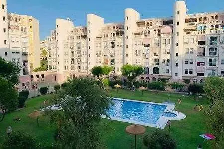 Apartamento Torremolinos Parking Gratis Y Terraza 0*,  Spagna